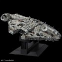 Star Wars Episode IV Perfect Grade Plastic Model Kit scale 1/72 Millennium Falcon